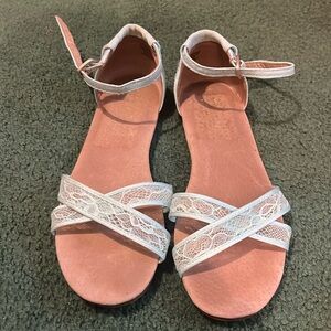 Toms teal sandals never worn before size 6.5